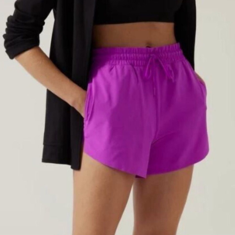 Athleta Crossroads Short Jazzy Purple Medium